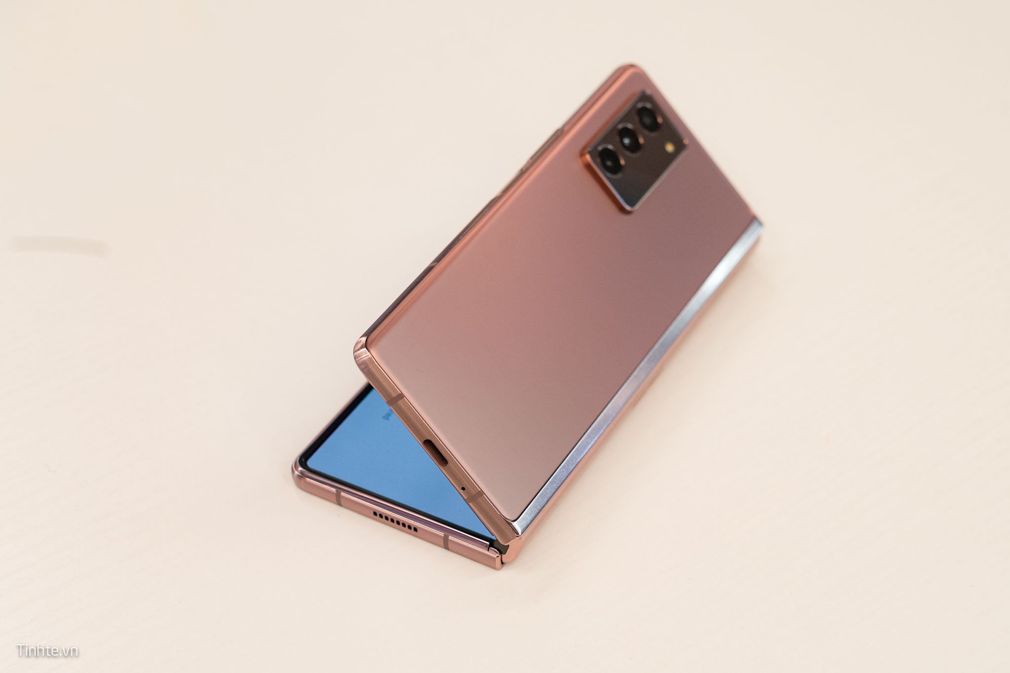 Galaxy Z Fold 2 (5G) Hàn Quốc mới 100% nguyên seal - Giá rẻ