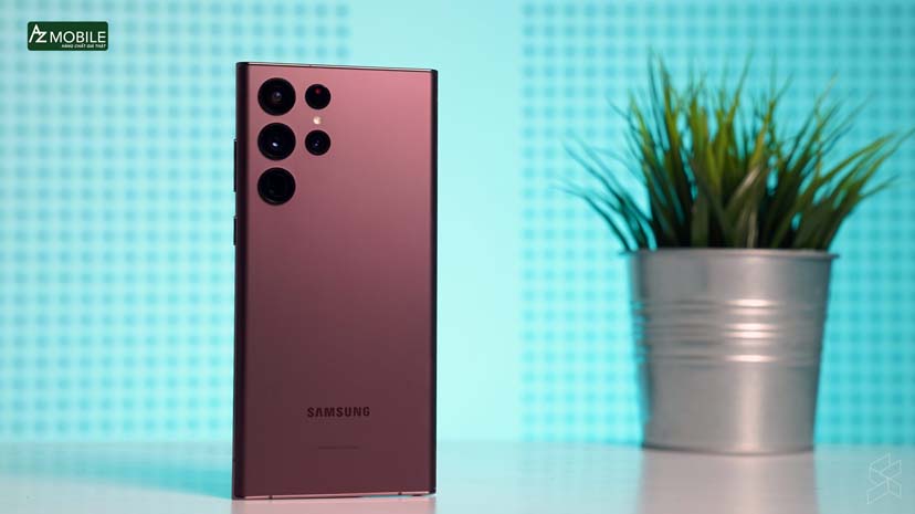 những mẫu điện thoại đáng mua Tết Nguyên Đán 2024 Samsung Galaxy S22 ultra_1.jpg