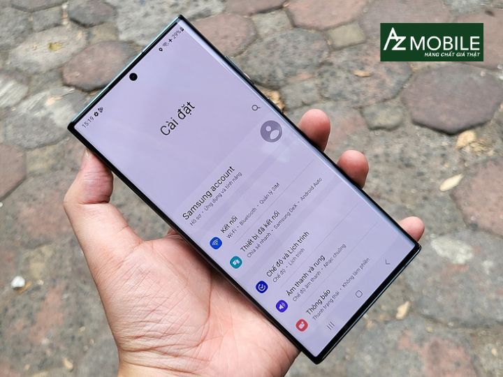 thiết kế màn hình trên samsung s22 ultra mỹ tại azmobile