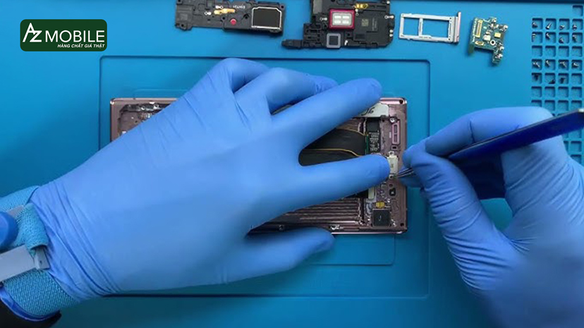 thay màn hình Note20 Ultra bị sọc.jpg