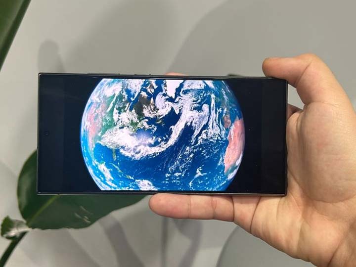 màn hình rực rỡ và sống động trên Samsung Galxy S24 Ultra.jpg