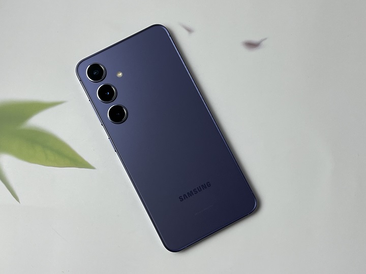 Samsung S24 Mỹ thiết kế thời thượng cùng khung Armor Aluminium cao cấp