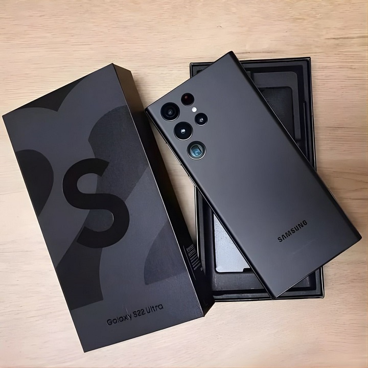 s22 ultra đen.jpg