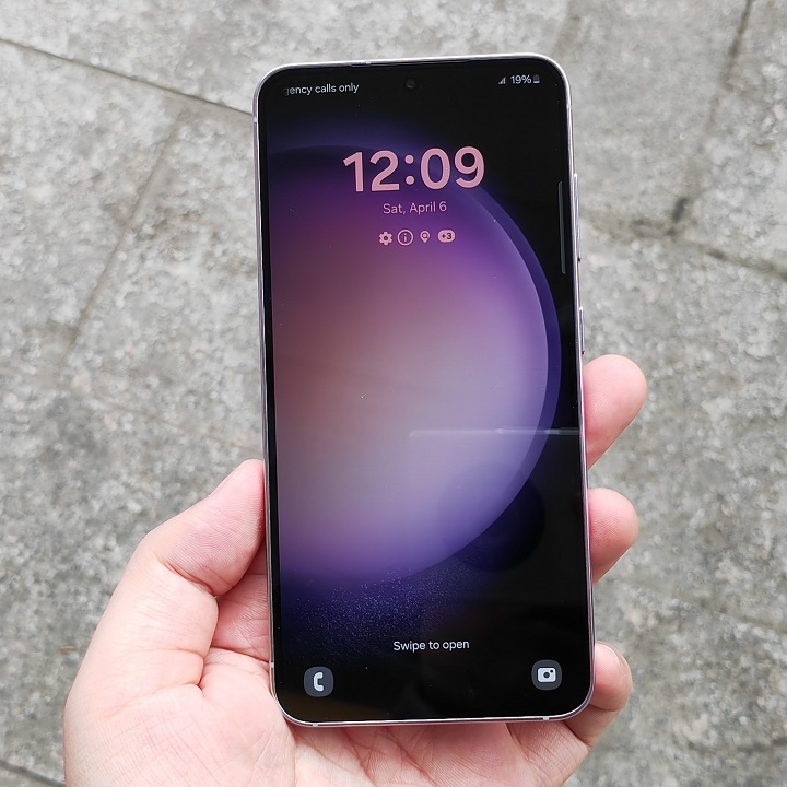 thiết kế màn hình s23.jpg